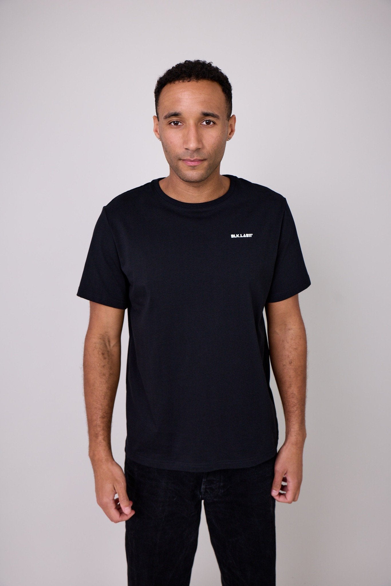 11BASECAMP TEE