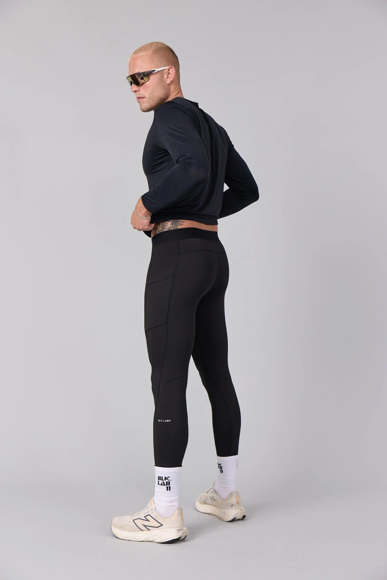 11PERFORMANCE SET hover